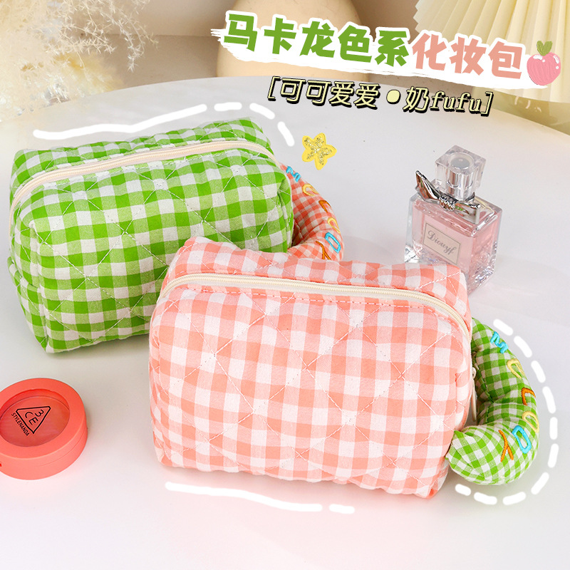 Macaron-colored makeup bag, portable, high appearance level toiletry bag, large-capacity storage bag, cute Instagram makeup storage bag details Picture