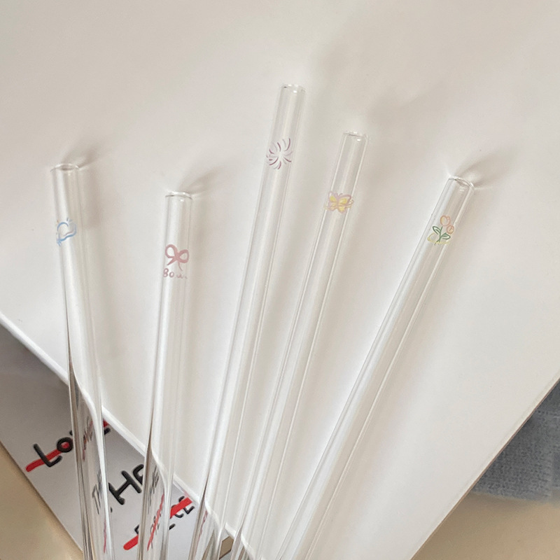 Bow-shaped glass straws, ins exquisite tulip eco-friendly straws, coffee and milk, cute and heat-resistant straws for adults details Picture