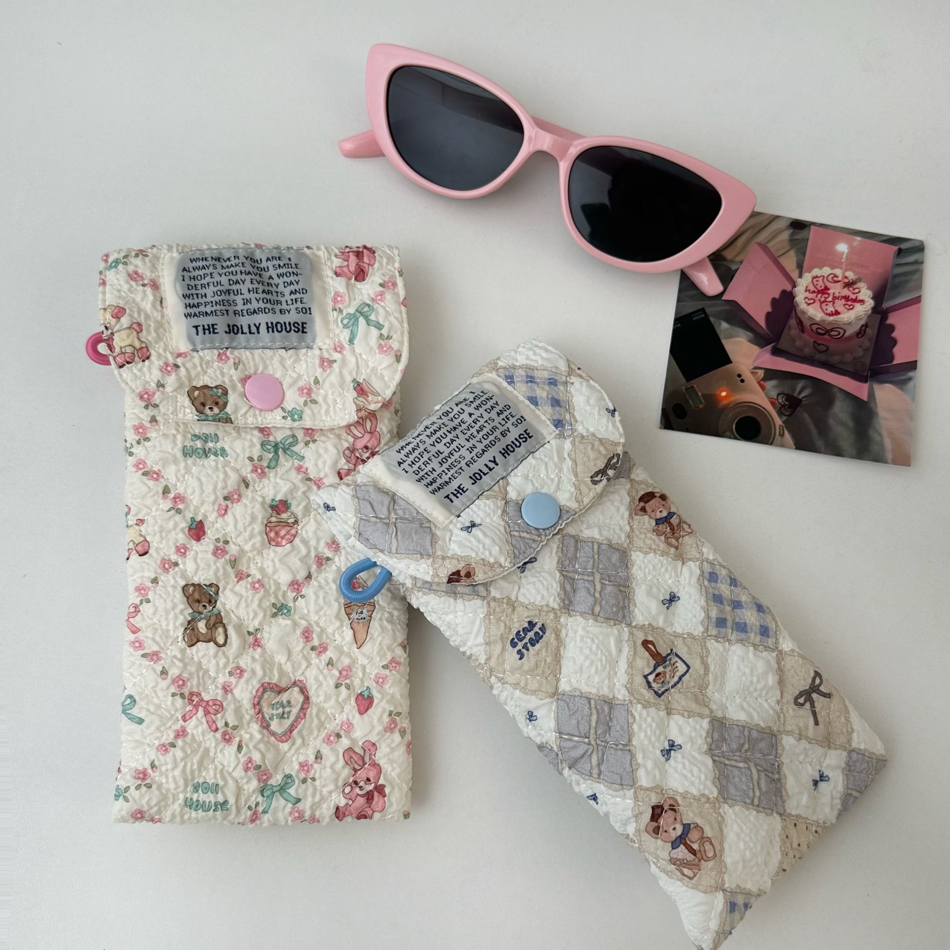 Cartoon glasses storage bag, ins portable cotton-padded pressure-resistant sunglasses bag, sunglasses storage bag, portable glasses bag details Picture