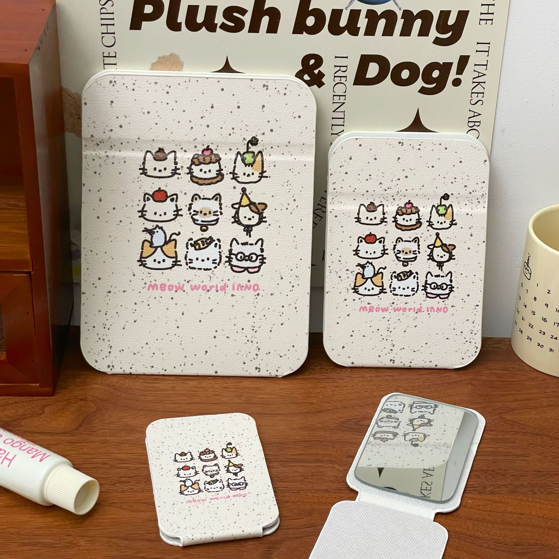 Cartoon Spotted cat folding mirror 2025 New style dormitory desk makeup mirror, dressing mirror, portable small mirror for girls full figure