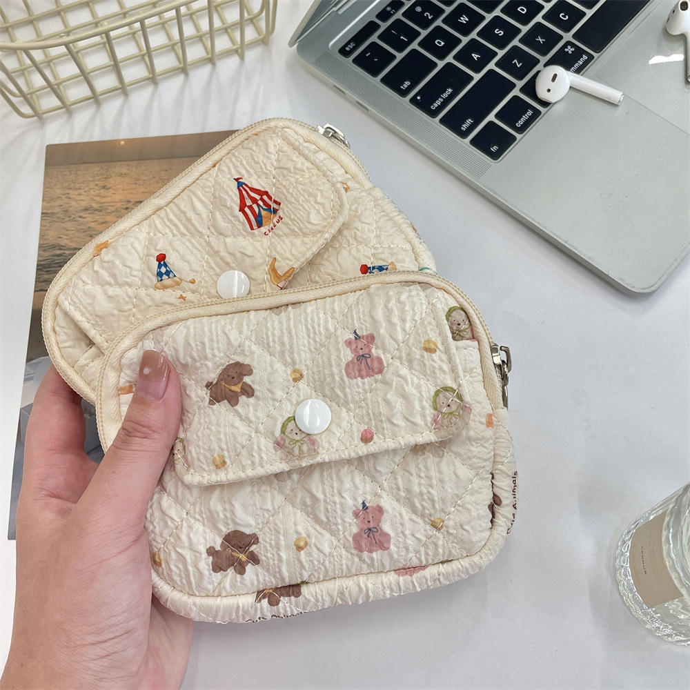 41224 [Copyright Class] Cartoon Floral Multi-functional Storage Bag, Organizing Bag, ID Card Bag, Key, Coin Purse Application Scenario