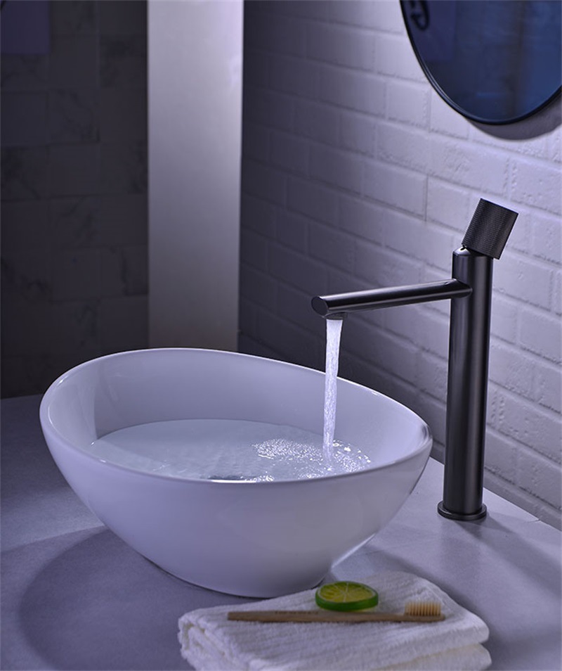 Kaiping Youjia Sanitary Ware countertop basin hot and cold Faucet with height single gun gray high basin hot and cold faucet 30031 full figure
