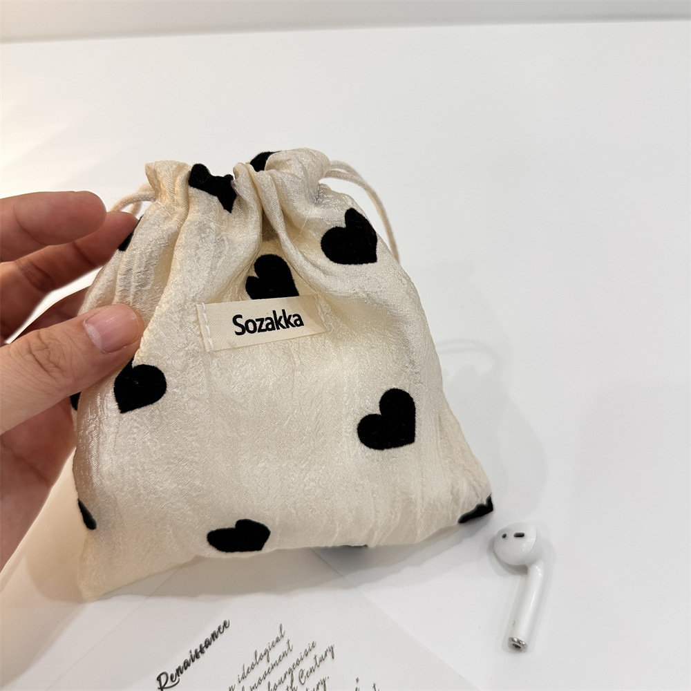 36252 Champagne heart-shaped drawstring pocket, small item storage bag, Cloth bag, student sundries Portable Toiletry bag details Picture