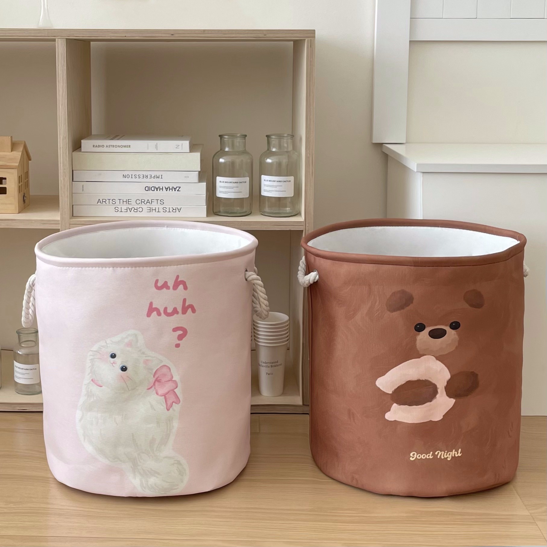 Original with copyright ~ Large-capacity dirty laundry basket, bathroom clothes storage basket, household folding plush toy storage bucket full figure