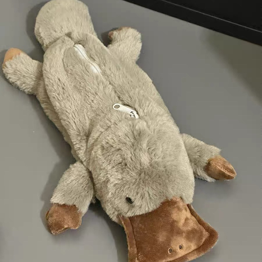 Plush platypus doll pen case on Instagram, high appearance level, soft and cute, soothing and stress-relieving doll, stationery storage bag, stationery bag Application Scenario
