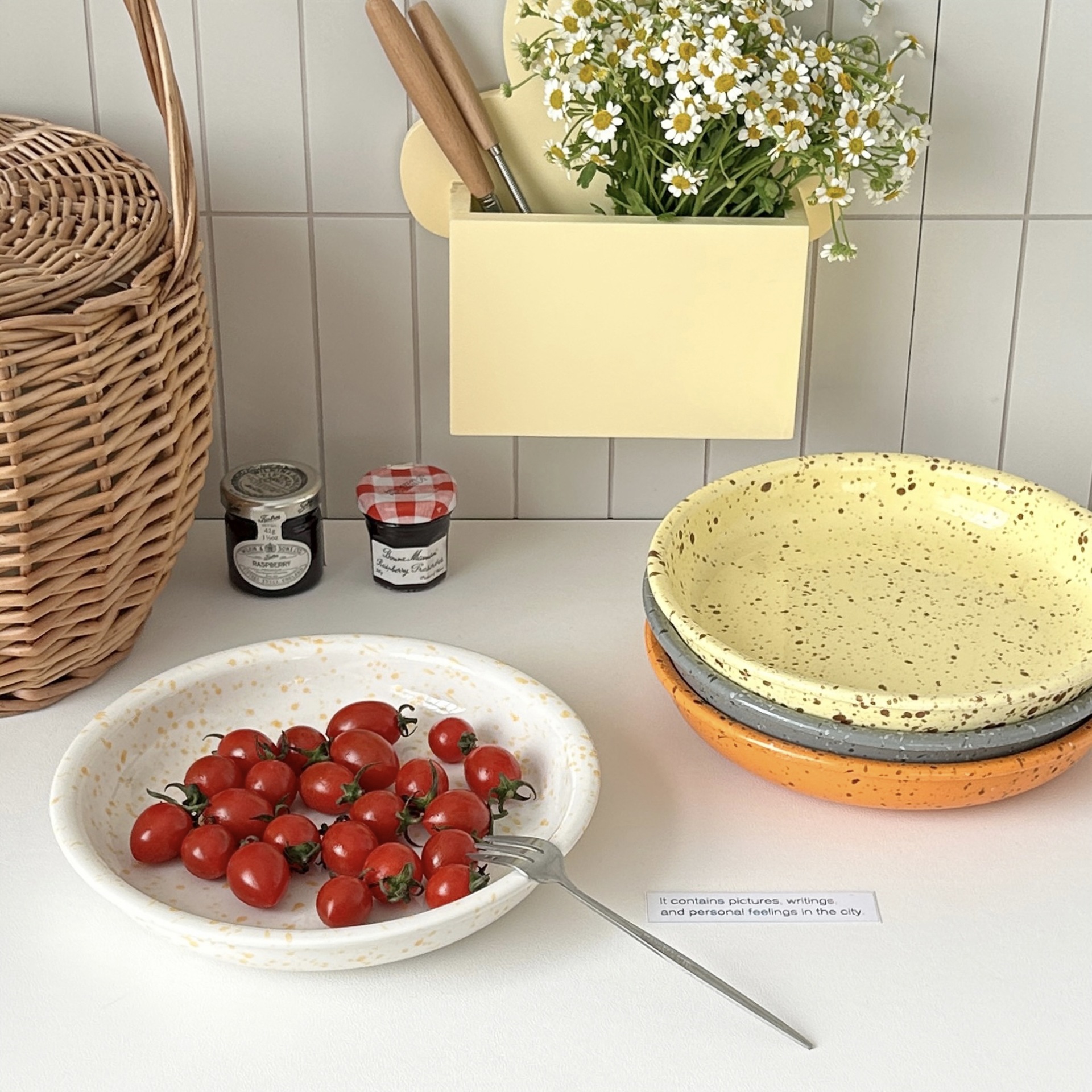 Ins-style ink-wash plate, simple household ceramic breakfast plate, high-end retro Western steak plate, dessert tableware Item Picture
