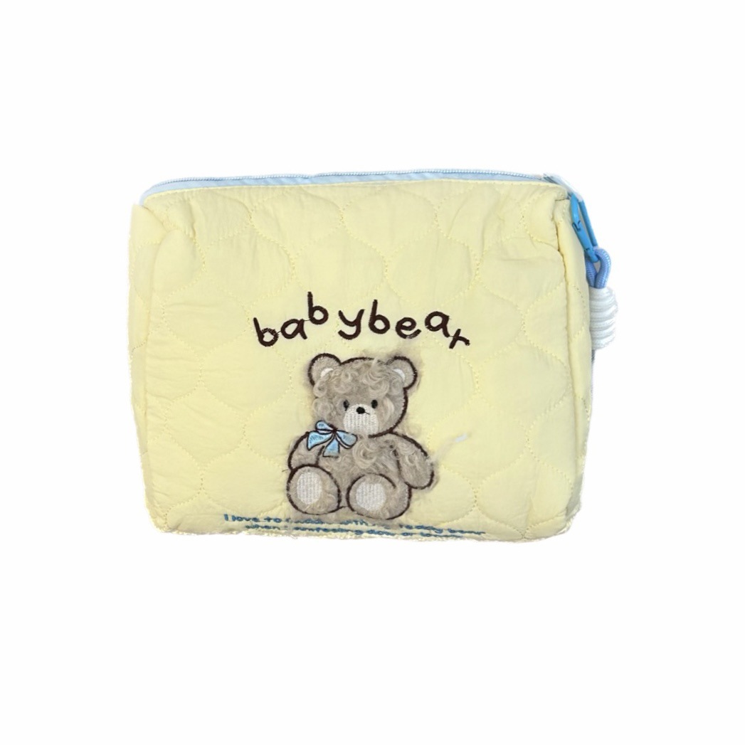 Cute travel hand-held storage bag, large-capacity portable makeup bag, small and light portable toiletry bag for women going out Item Picture
