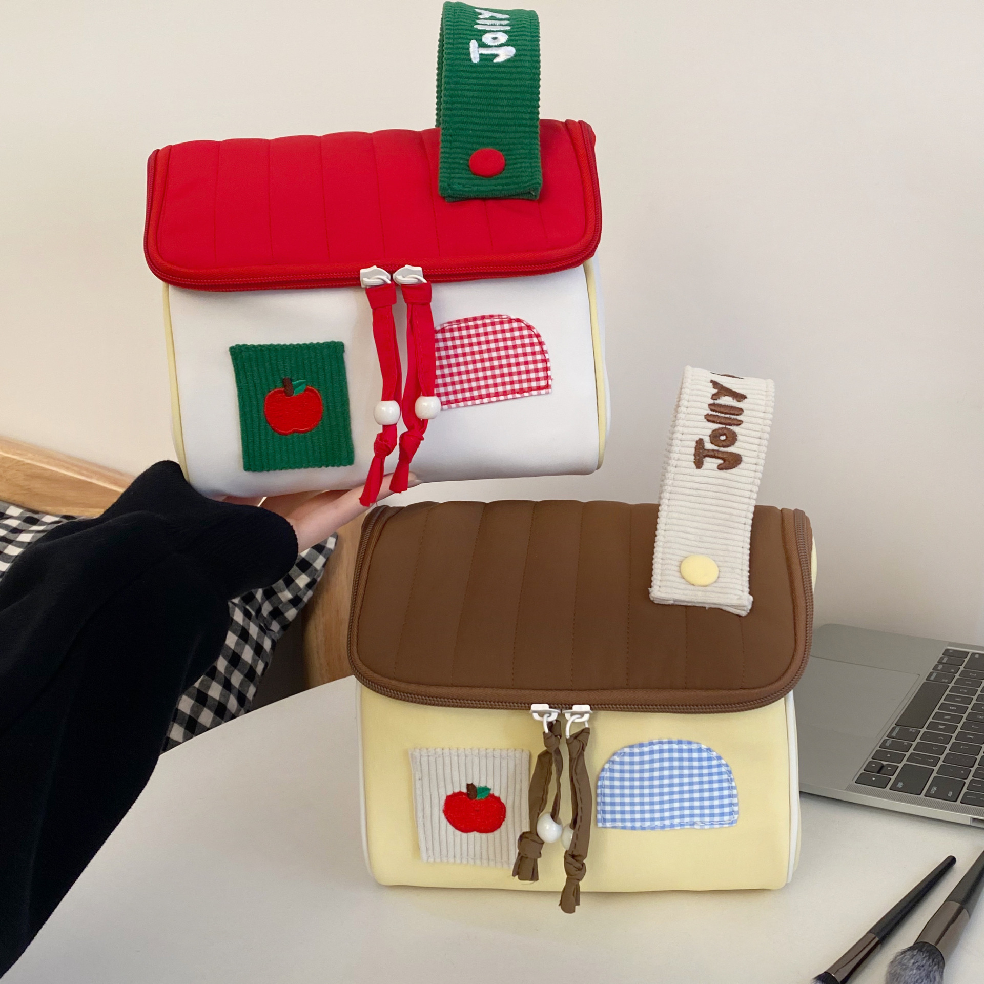 Cross-border Apple House Makeup Bag, Cartoon series, Travel small house toiletry bag, Travel Portable makeup storage bag details Picture