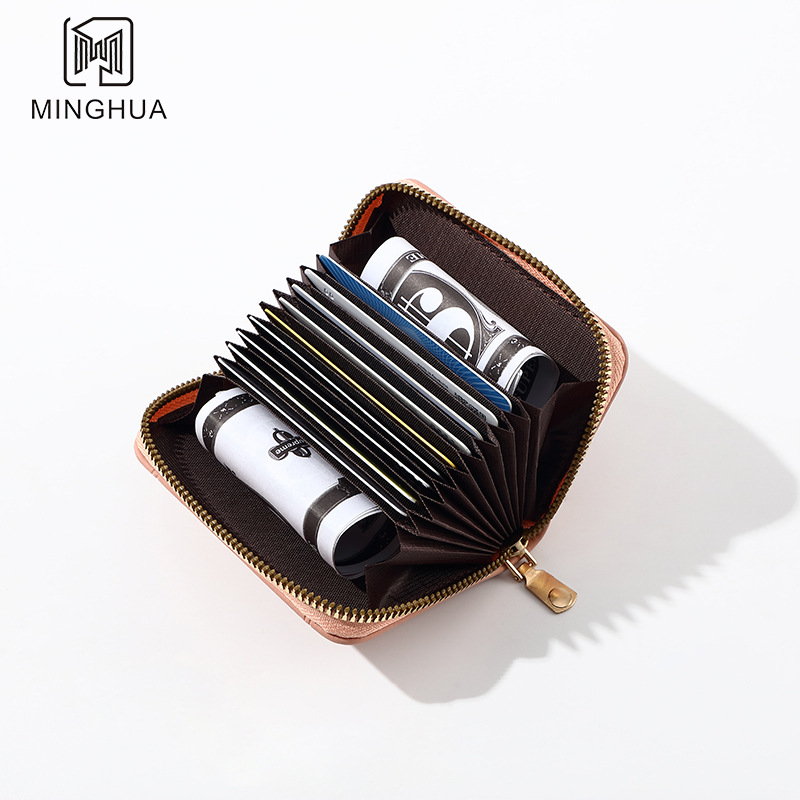 Retro multi-slot card case, key case, mini cross-border foreign trade women's style, high-end zipper coin purse wholesale manufacturer Application Scenario
