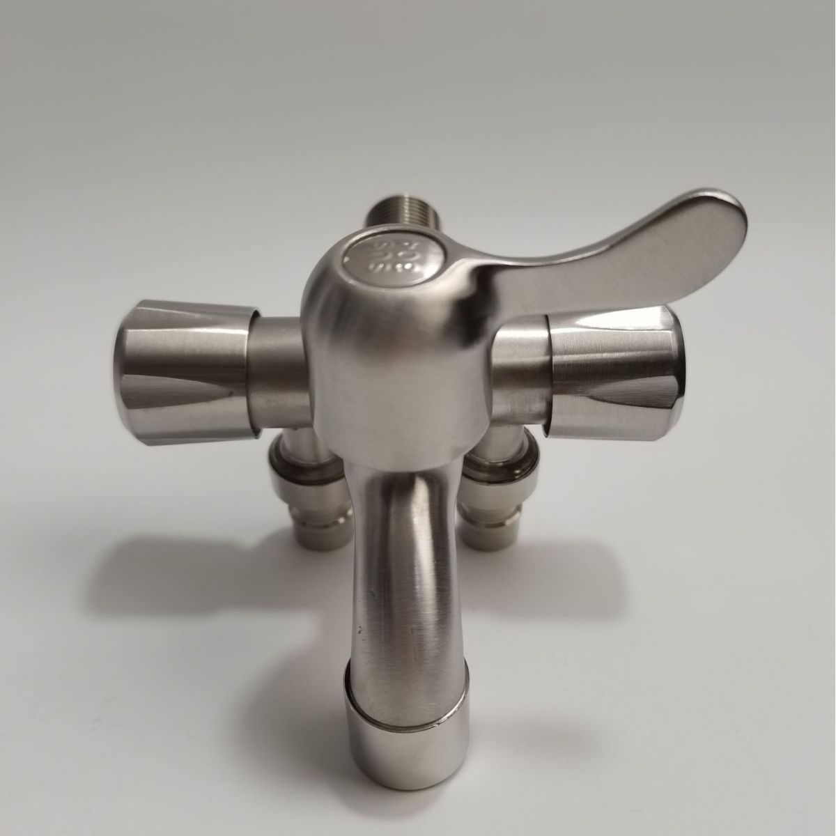 304 stainless steel multi-functional one-in three-out washing machine faucet three-control household diverter four-way triangular valve details Picture