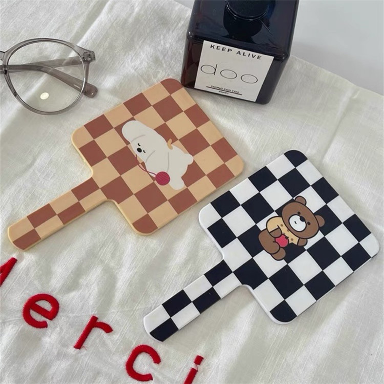 Original and copyrighted ~ A cute cartoon pudding dog handle makeup mirror in a niche InS-style, portable and portable handheld mirror details Picture