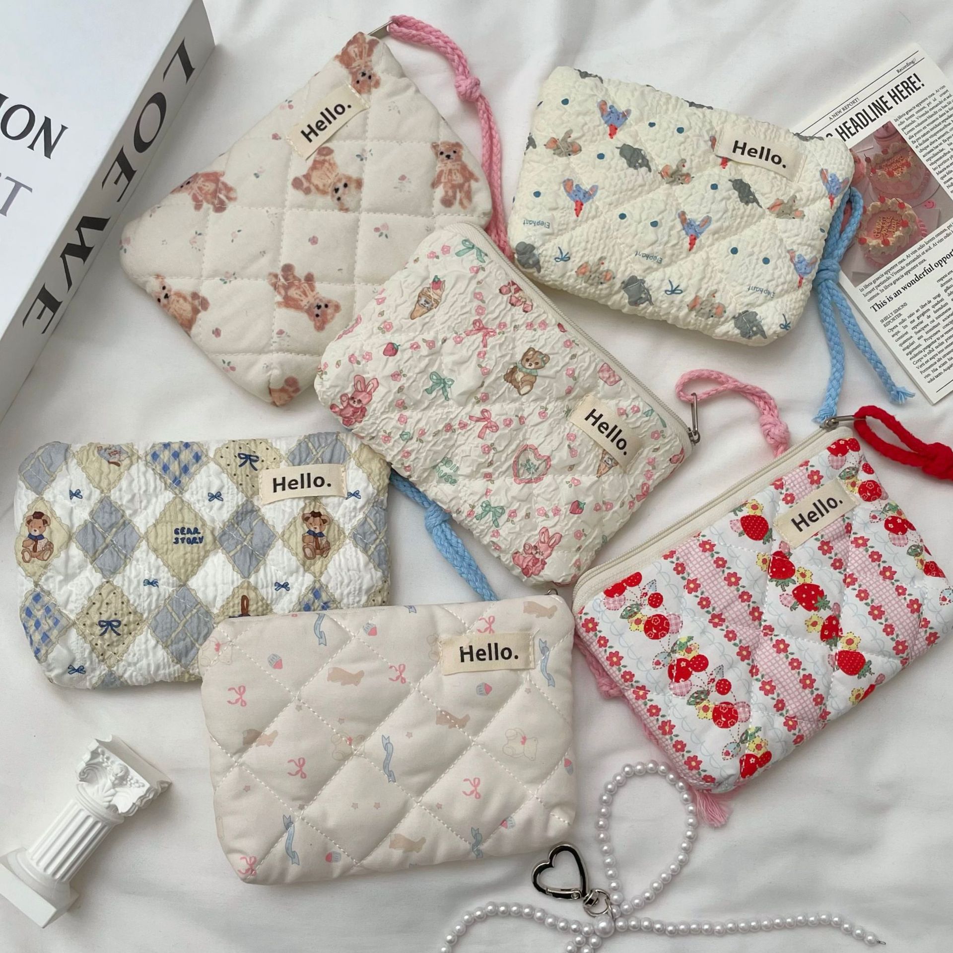 Cute quilted cotton-padded coin purse for women 2025 new mini portable travel port red envelope and miscellaneous storage bag card case full figure