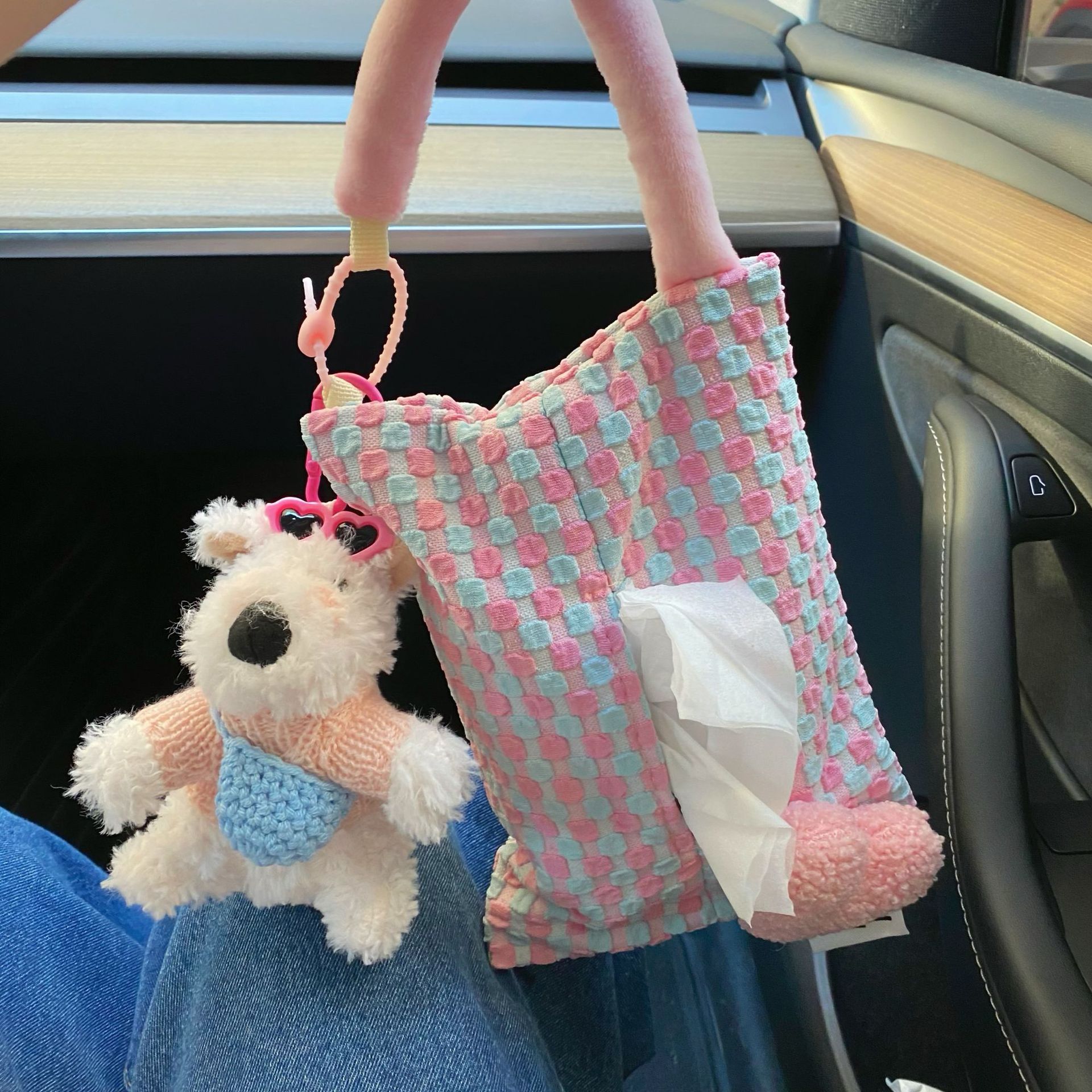 Cute Xigao Di fabric car tissue box hanging creative car tissue box, car seat tissue bag hanging bag details Picture