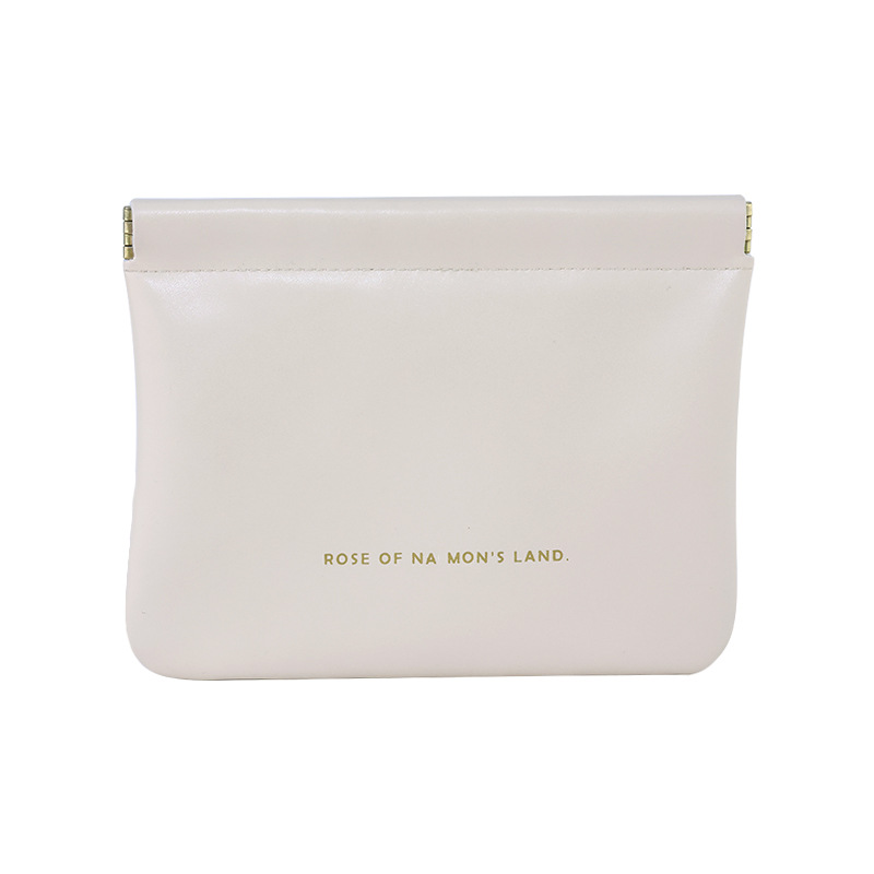 Customized data cable storage bag, automatic closing wired earphone power charger port red envelope portable storage bag Application Scenario