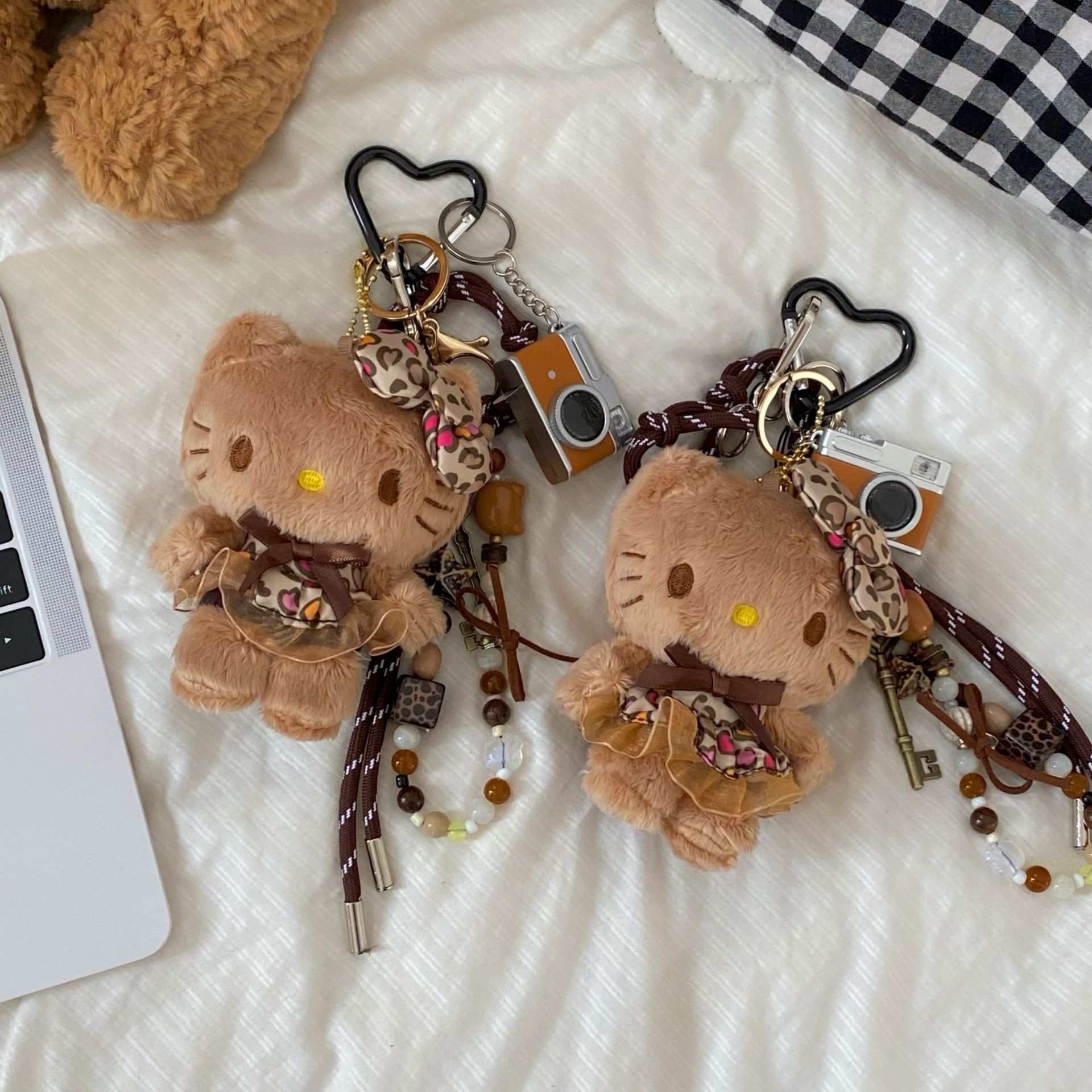 Maillard cat pendant, high-end plush small pendant, bag pendant, mobile phone chain pendant, hanging decoration, keychain, hanging rope full figure