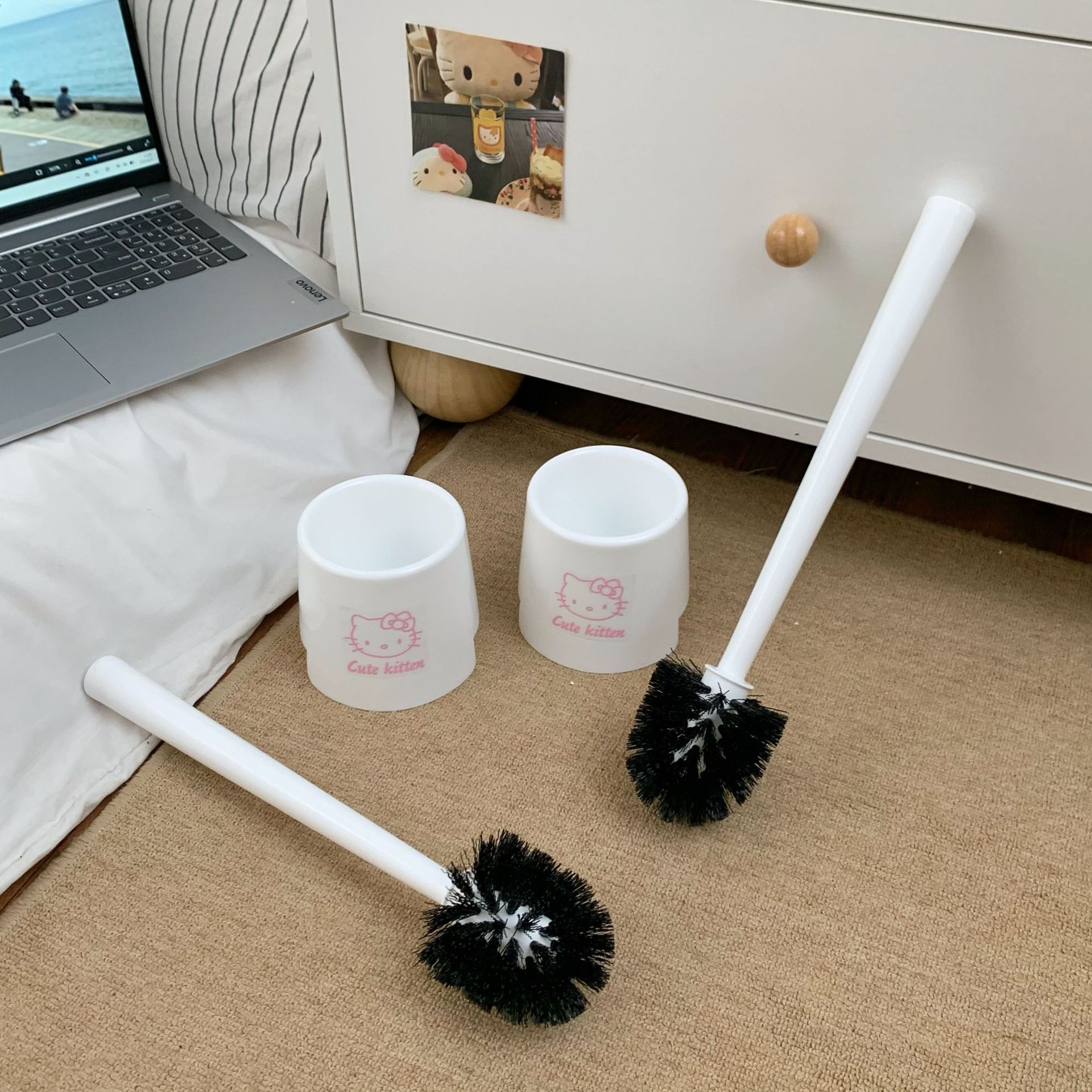 Household cat toilet brush, no blind spots, bathroom cleaning brush, long-handled brush with base seat set, bathroom toilet brush Specification drawing