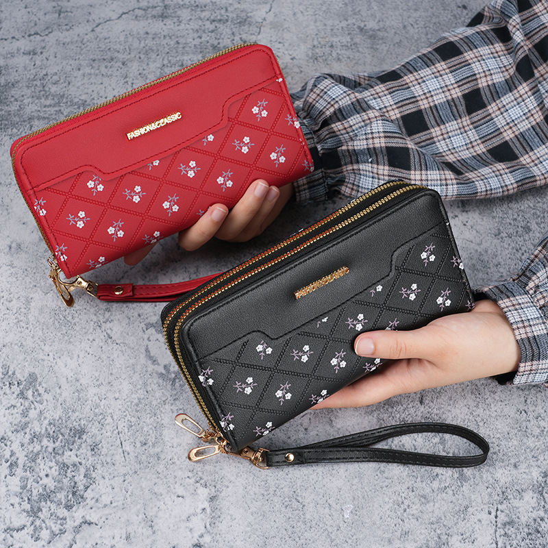 A new long Korean-style simple and spliced hand-held bag for girls, a wallet with a feminine touch Specification drawing