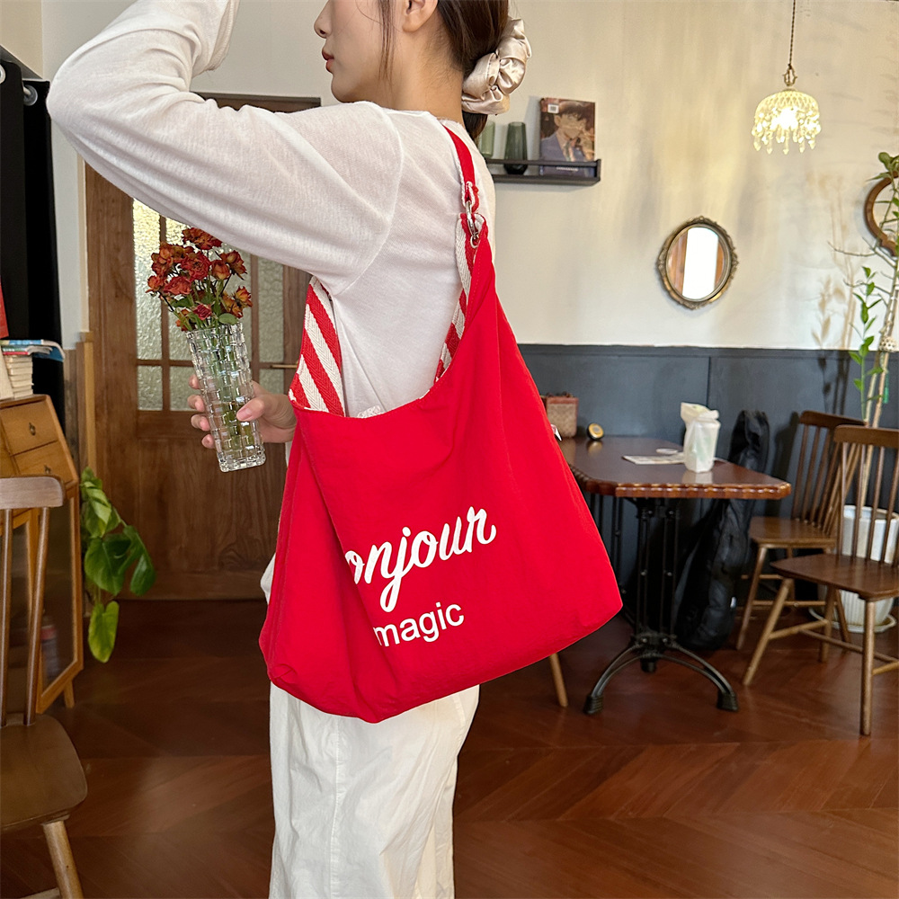 48302 New vertical striped fashionable large-capacity canvas bag, InS-style simple letter commuter hand-held shoulder bag Specification drawing