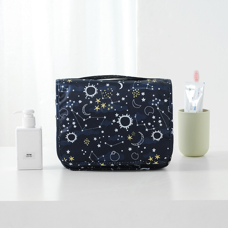 Multi-functional large-capacity waterproof makeup bag, portable dry and wet separation bathroom hook toiletry bag, storage bag Application Scenario