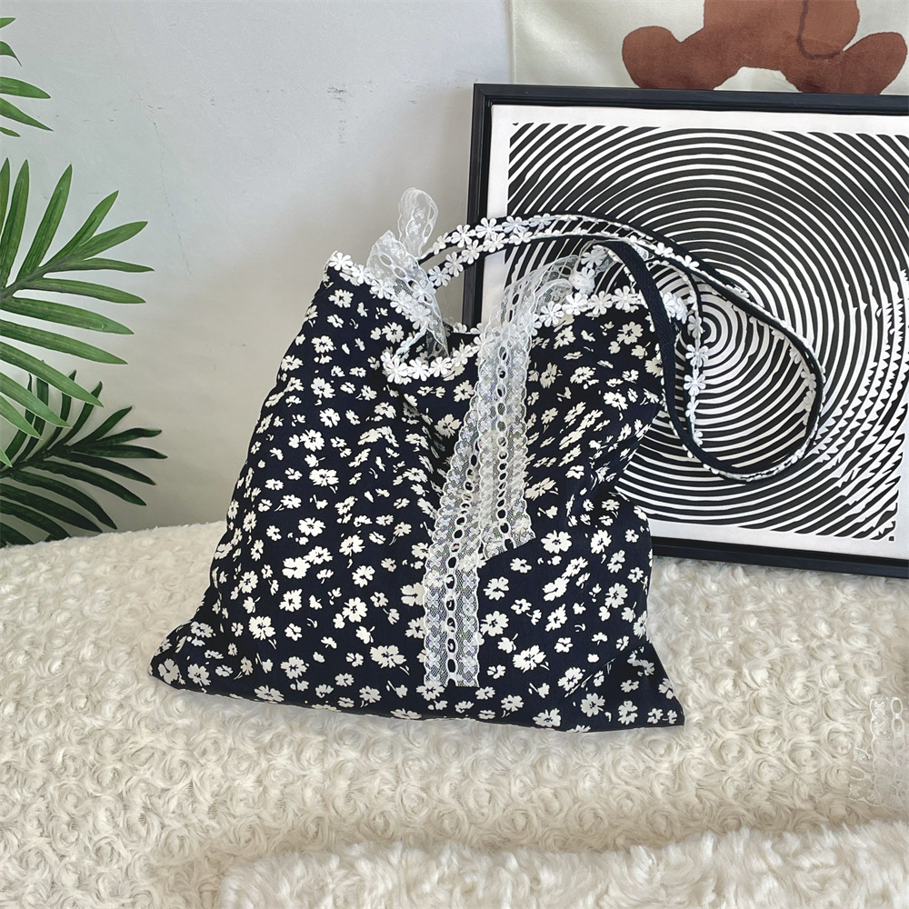 5322 Gentle and girlish design New patchwork lace bow single-shoulder bag black floral canvas bag Specification drawing