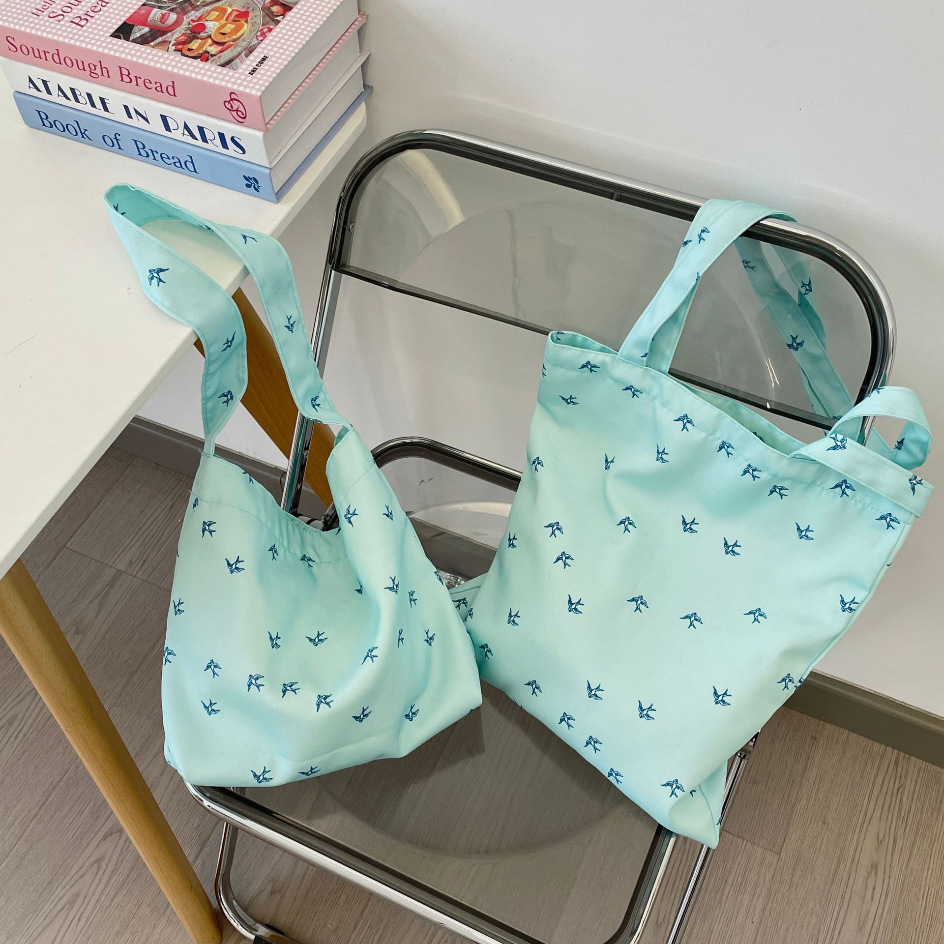 54164 Korean version niche printed canvas bag, 2025 new large-capacity single-shoulder bag, commuter tote bag, shopping bag details Picture