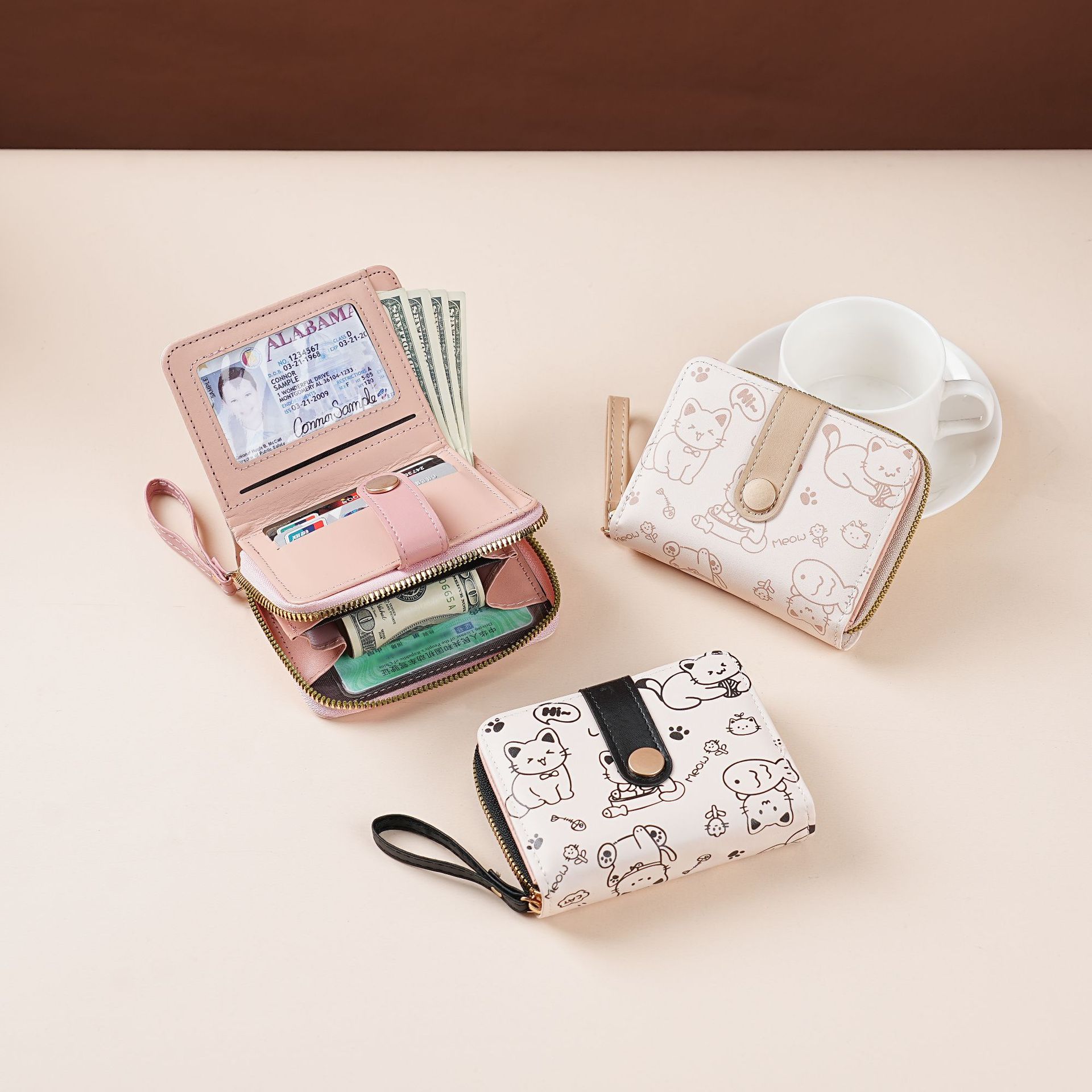 The 2024 new cute cartoon Japanese-style student folding zipper coin purse for girls integrates a card bag and a wallet full figure
