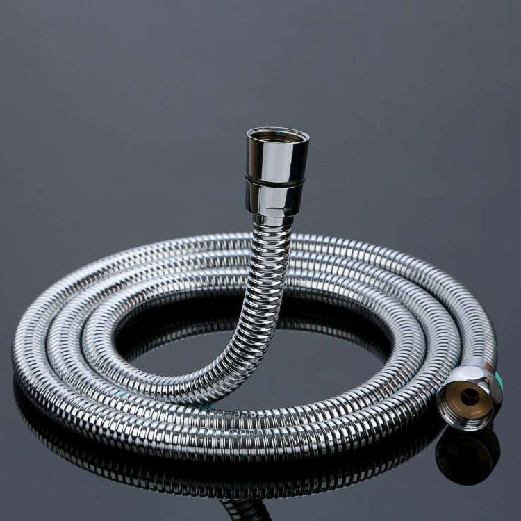 Electroplated encrypted shower water inlet pipe, shower water heater connection pipe, shower head, bathroom shower hose Application Scenario