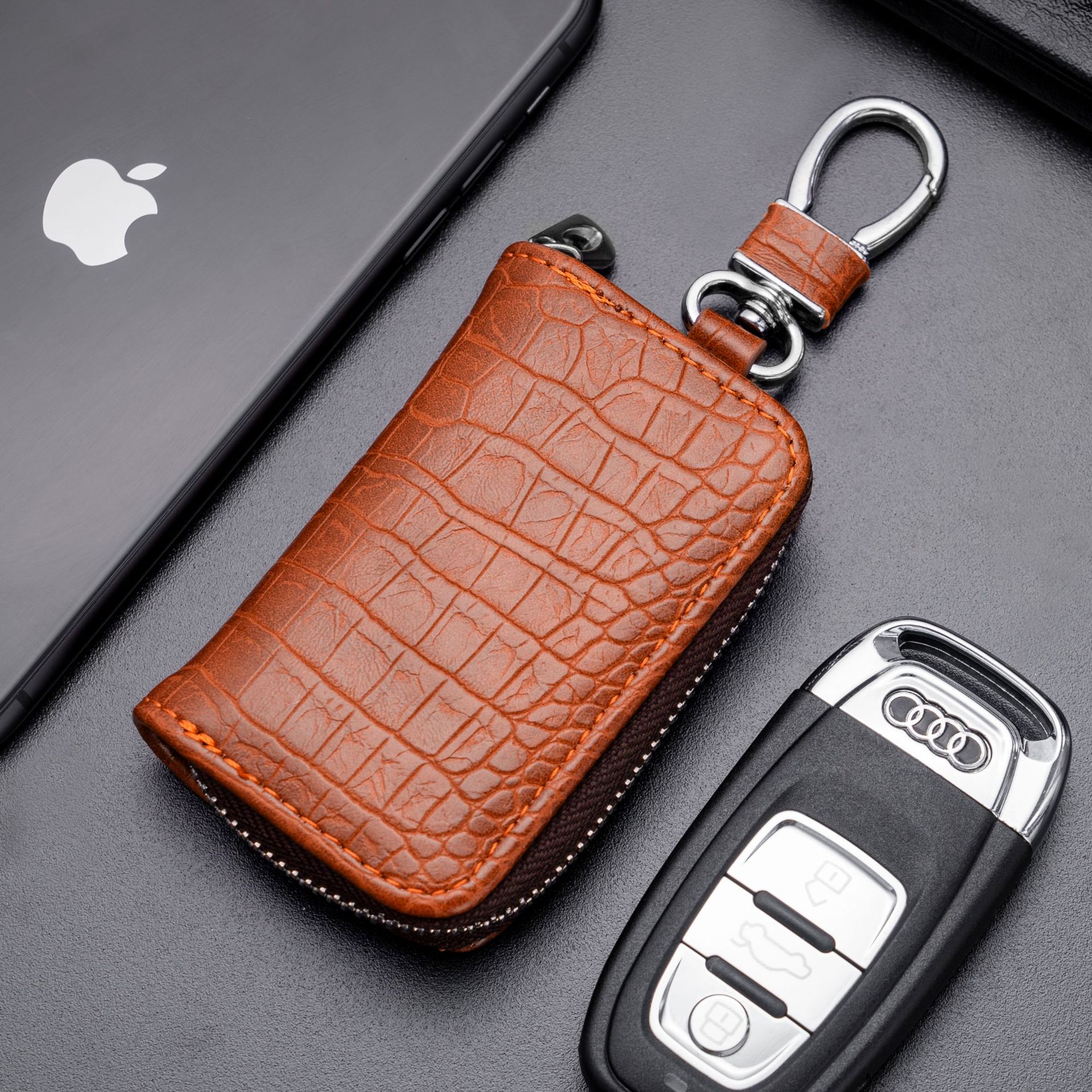 Cross-border men's and women's universal car key case zipper waist key case crocodile pattern business key chain Application Scenario