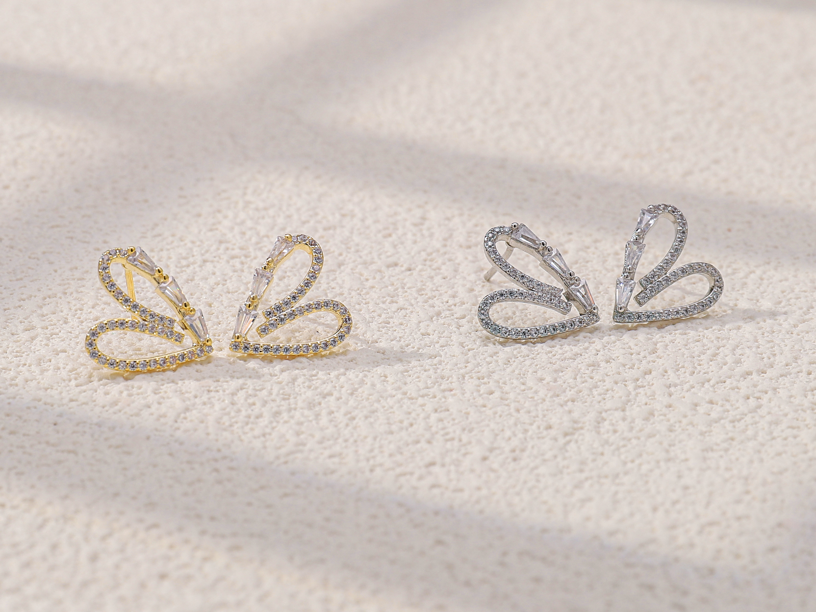 Xuhui brand exquisite and light luxury copper plated with real gold and zirconia 925 silver needle heart-shaped stud earrings, fashionable and elegant details Picture