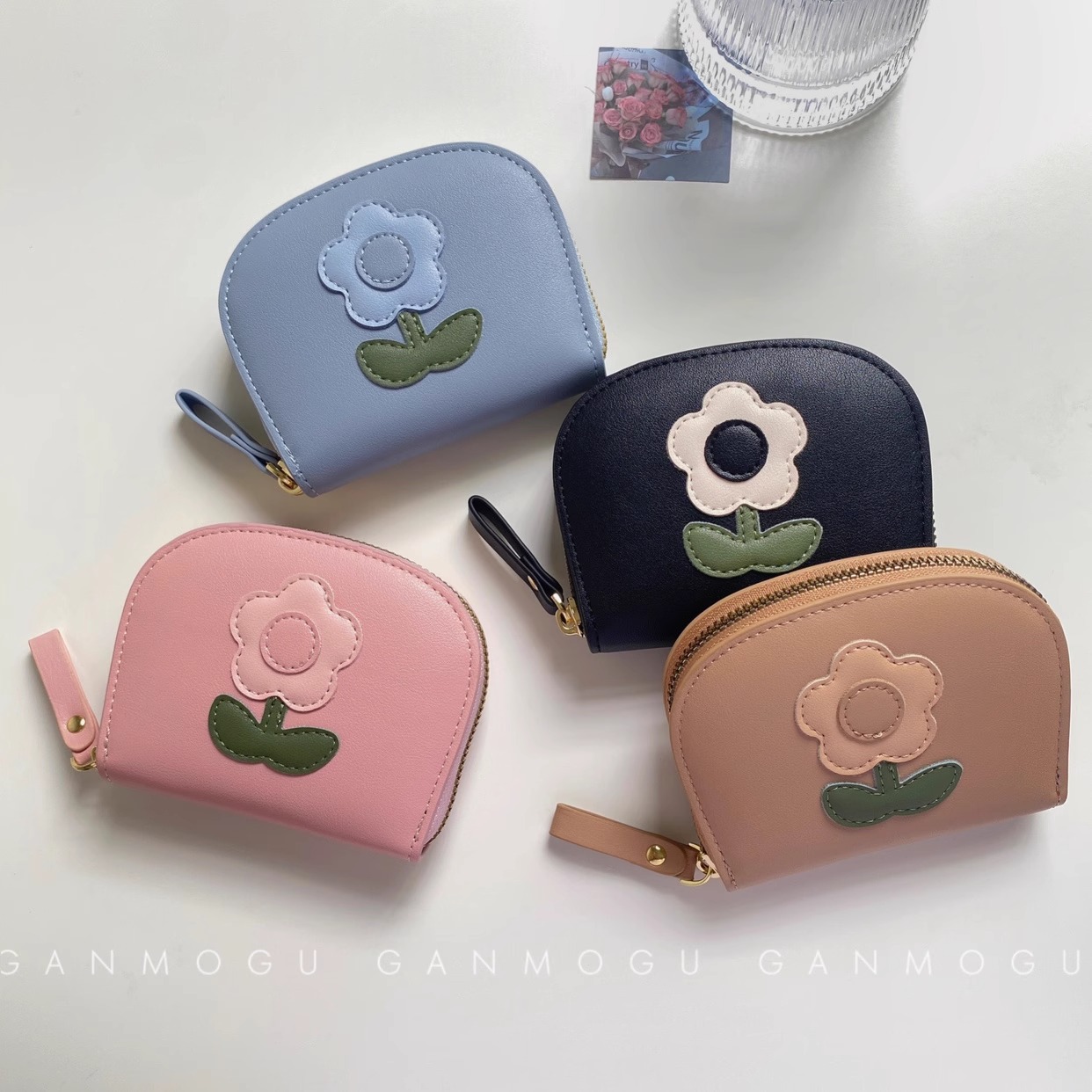 The new cartoon flower organ card case for women's wallets is cute and small. Hold the coin purse hand in hand with multiple card slots details Picture