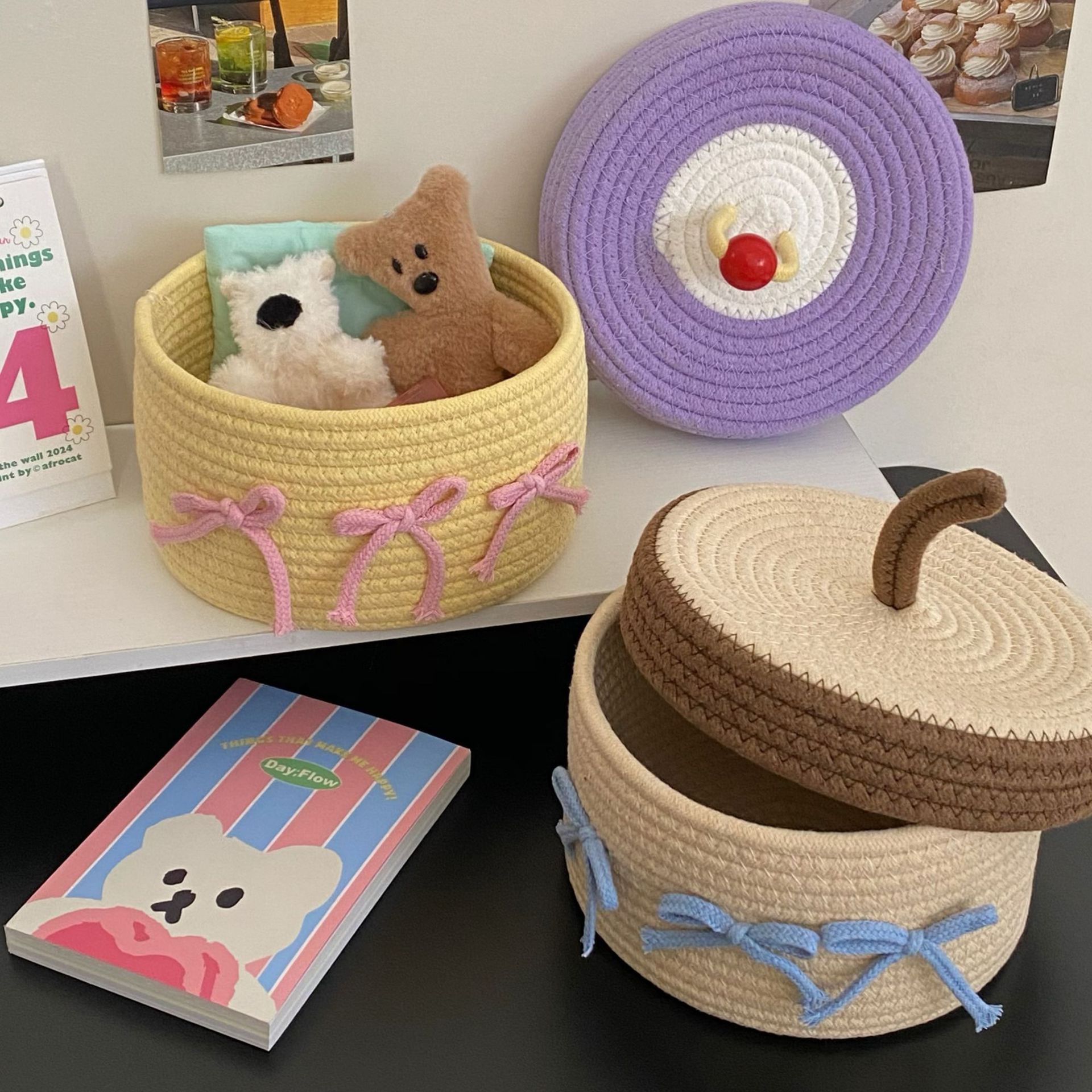 Cute cotton thread woven storage basket, home covered miscellaneous storage basket, desktop dust-proof decorative item storage basket, storage basket Application Scenario