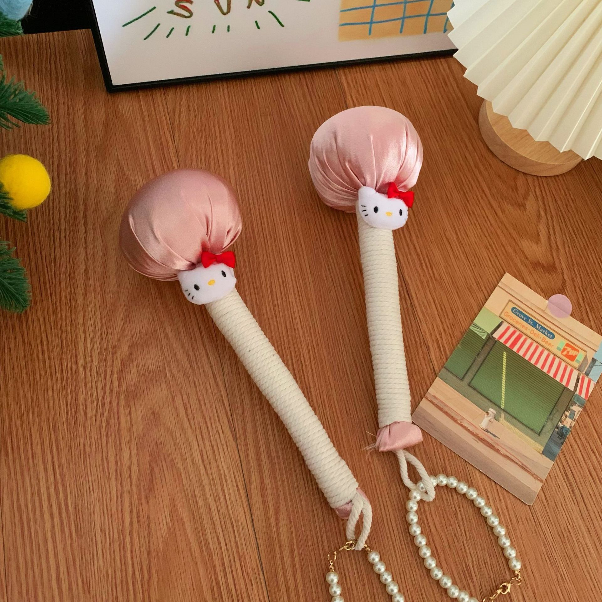 Cartoon cute cat mugwort hammer, home back massage hammer, joint tapping, hand-held satin moxibustion hammer as a souvenir details Picture