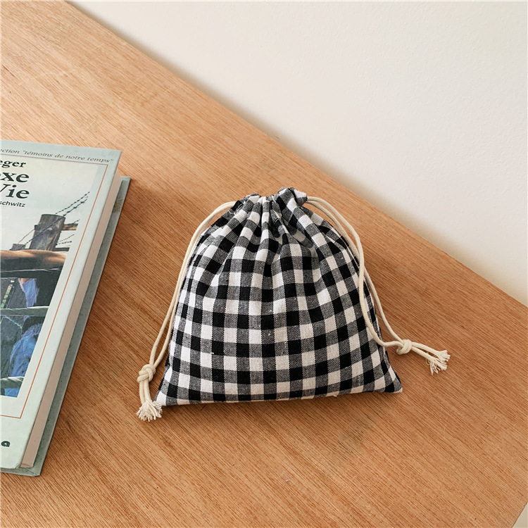 Wholesale of 07213 fresh and simple large square cotton and linen drawstring bags for candy and tea storage Specification drawing