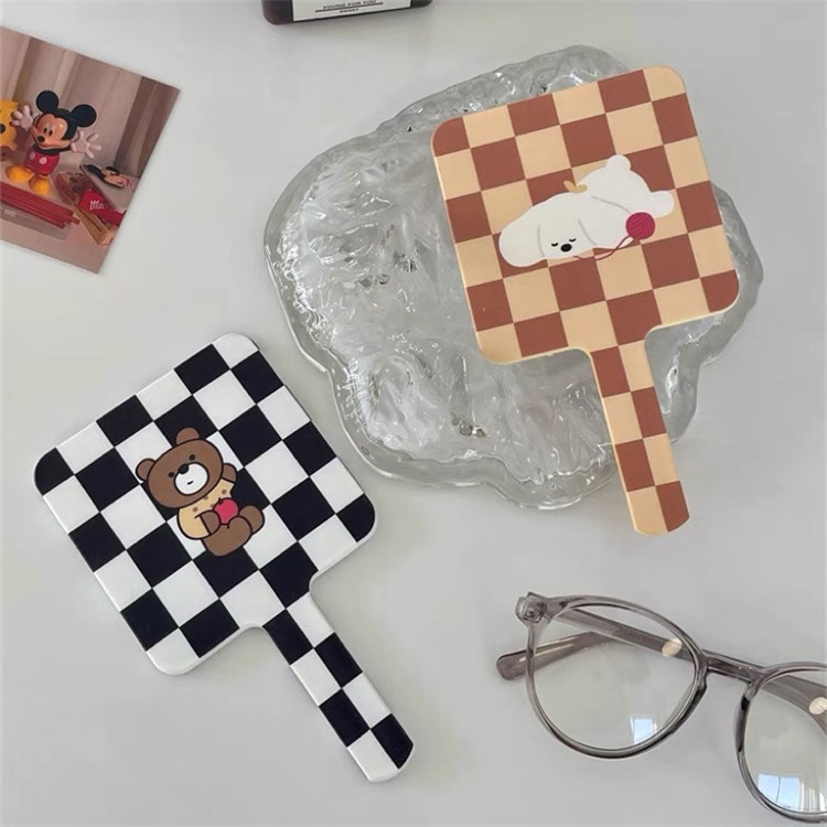Original and copyrighted ~ A cute cartoon pudding dog handle makeup mirror in a niche InS-style, portable and portable handheld mirror full figure