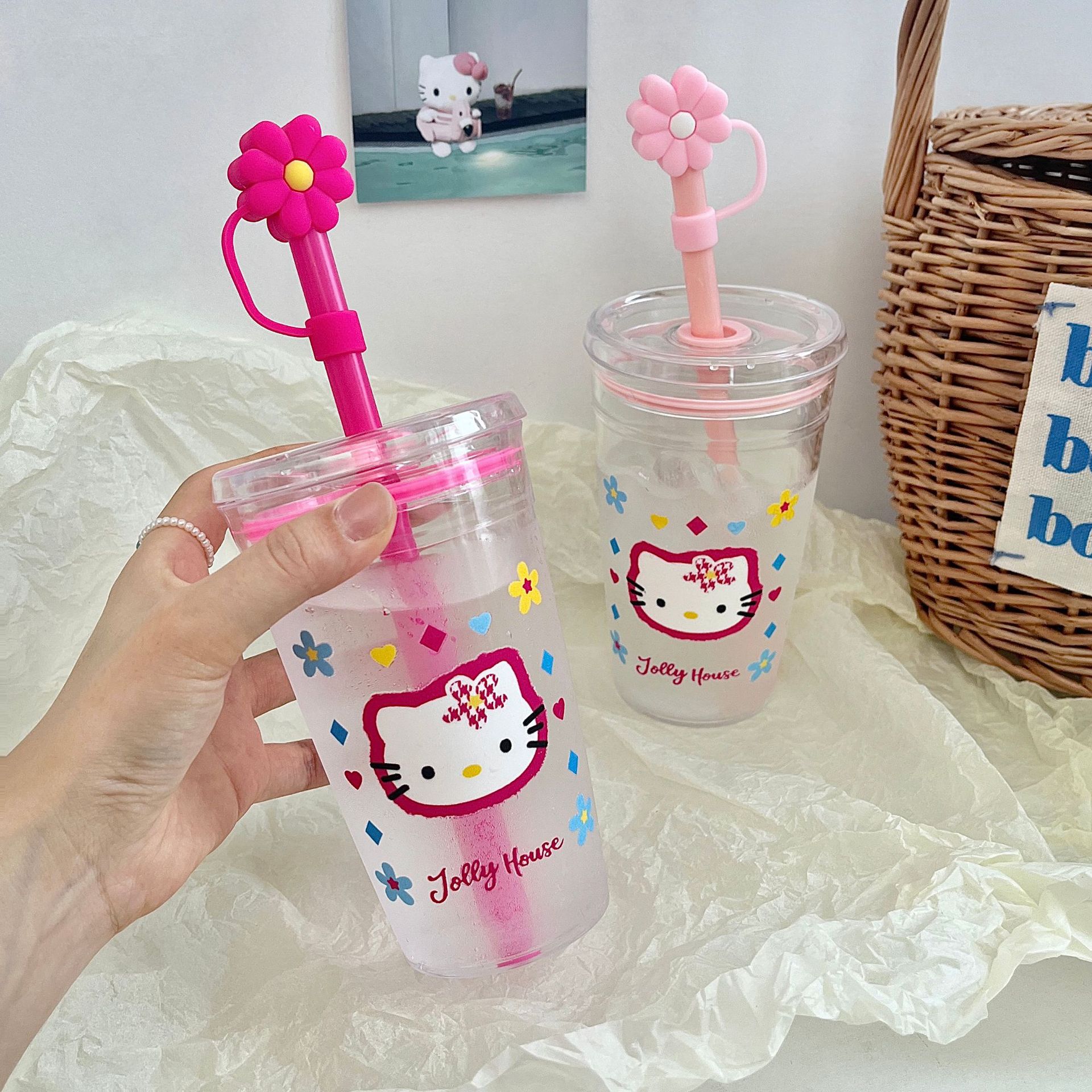 Cartoon cute cat straw cup, high appearance level portable water cup with lid, juice cup, milk cup, coffee cup, cold drink cup Application Scenario