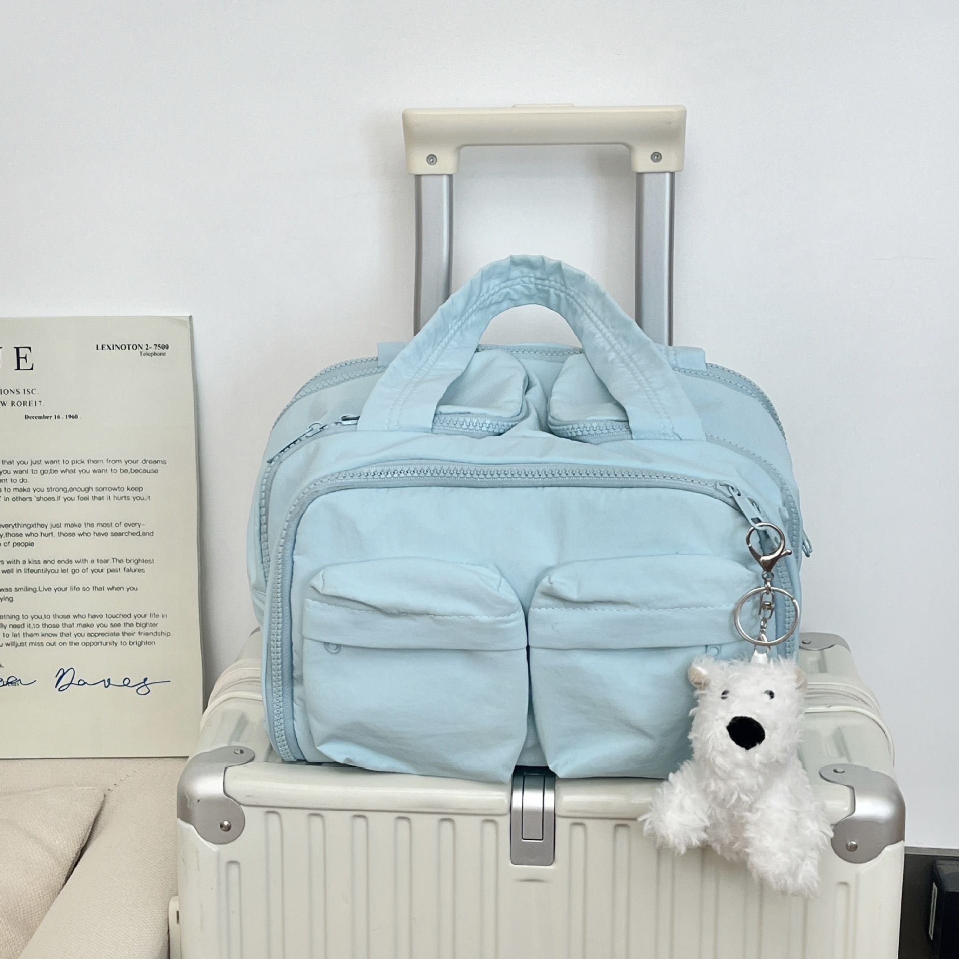 A fresh and clean blue large-capacity storage bag, a large-capacity double-opening toiletry bag for women, and a high-end travel portable makeup bag Specification drawing