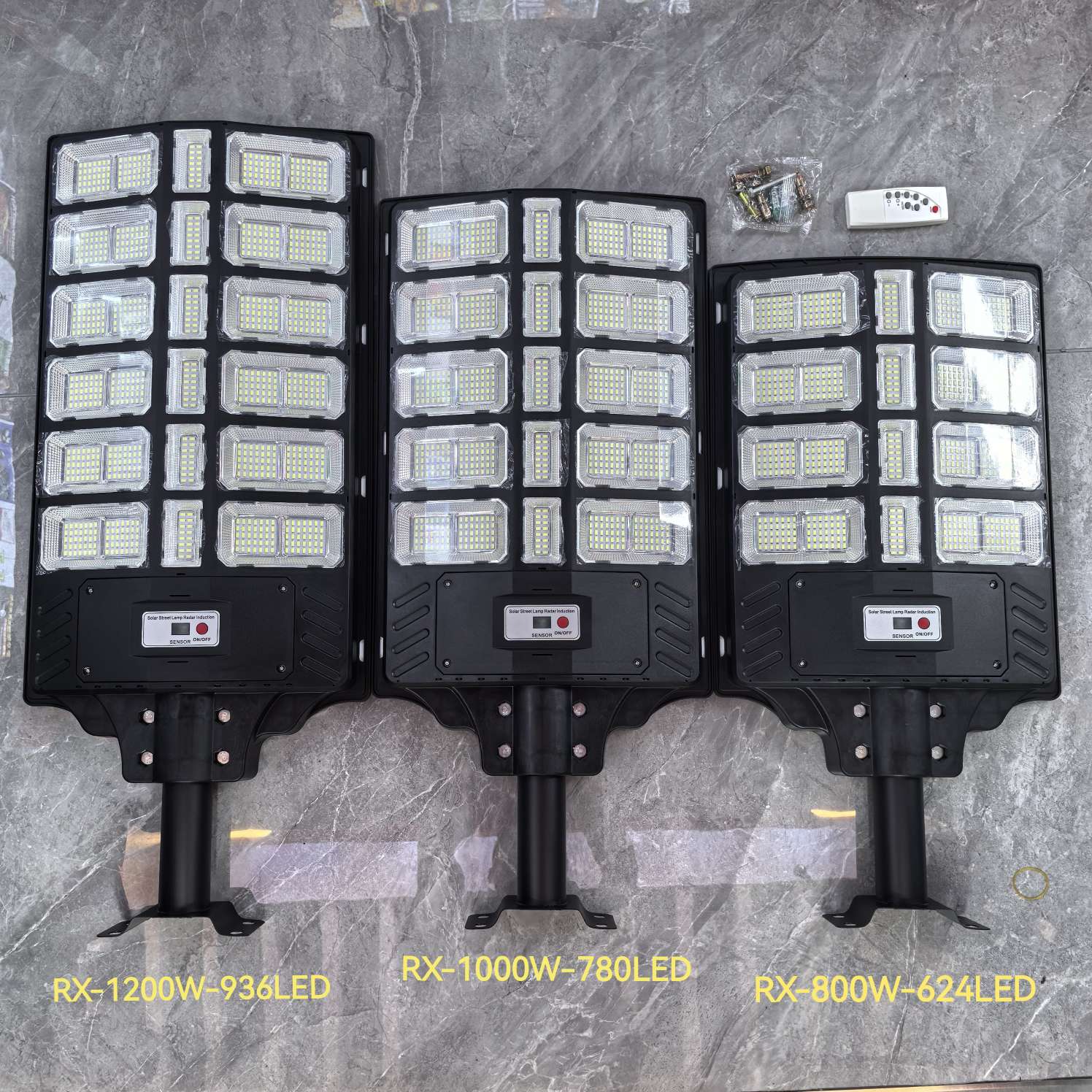 户外道路照明灯具 节能防水灯饰照明 高亮户外工程灯太阳能充电路灯