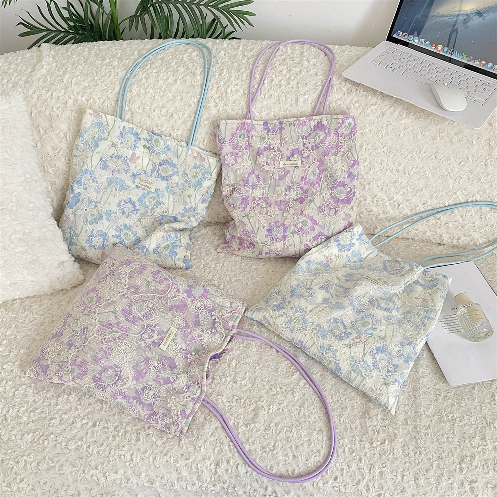 56161 New stylish country style floral print, high appearance level, elegant single-shoulder handbag, commuting and travel canvas bag full figure