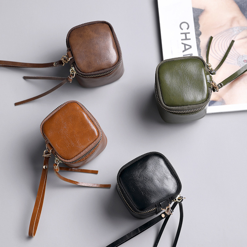 Oil wax leather pu hand-held bucket bag, ins retro style, popular small items, coin storage, coin purse for women details Picture