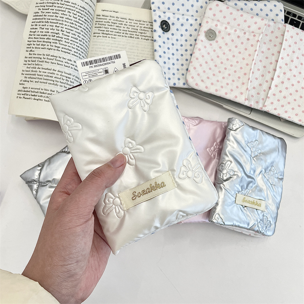 412141 Korean version bow passport holder ins cute multi-functional overseas travel air ticket and document card holder storage Application Scenario