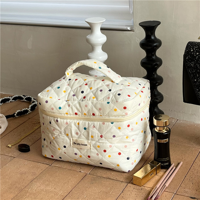 Original makeup bag for women, new portable large-capacity, girlish cartoon polka dot cosmetics storage bag and toiletry bag Specification drawing