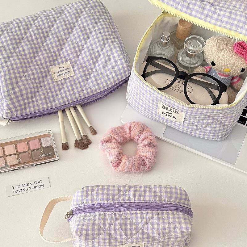ins Berry-colored checkered makeup Bag 2024 New Portable large-capacity student cosmetics toiletry bag storage bag Specification drawing