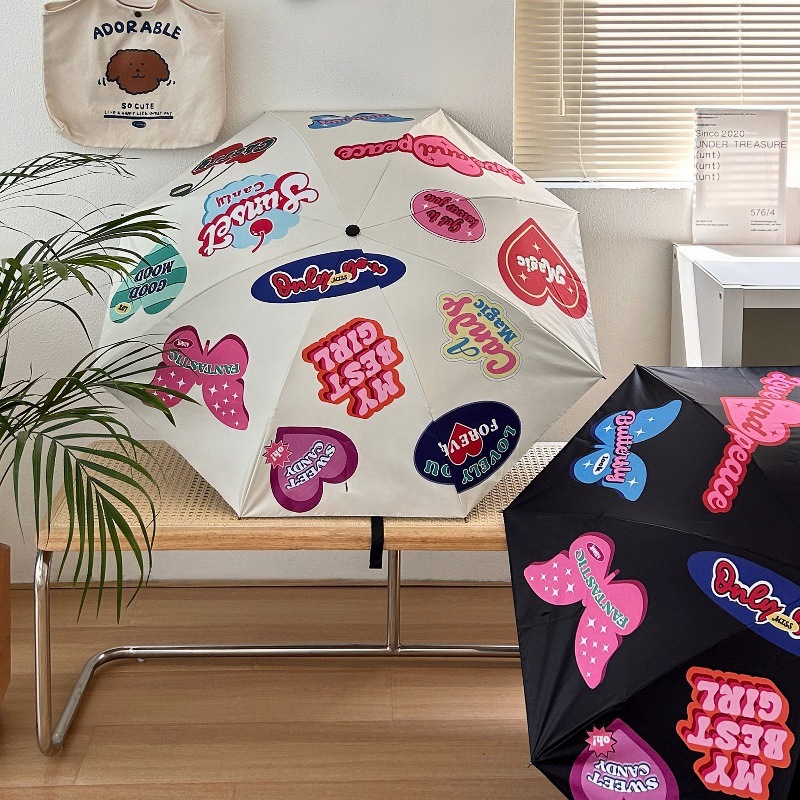 Korean version of ins retro heart-shaped umbrella, sun umbrella, all-weather black rubber sun protection umbrella, portable folding umbrella, sunshade umbrella Item Picture