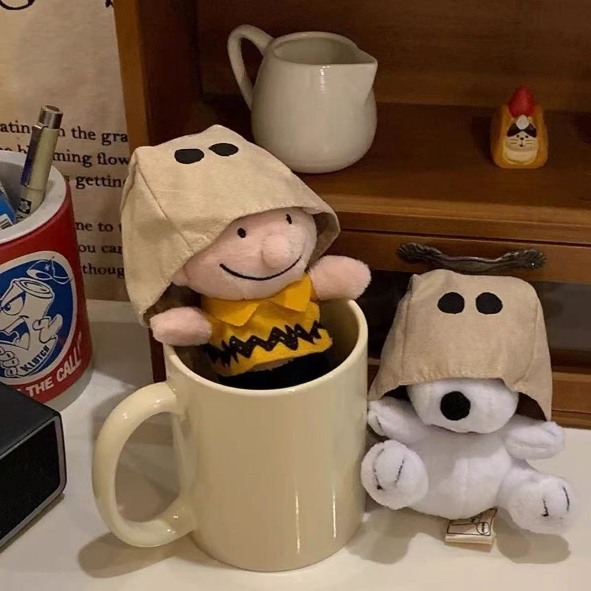 Cute plush paper bag headgear, Snoopy Charlie bag pendant, plush toy keychain, book accessory Specification drawing