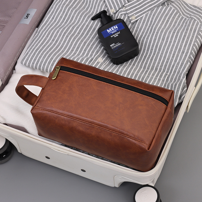 Retro large-capacity high-end men's makeup bag, business travel portable new toiletry bag, cosmetics storage bag Application Scenario