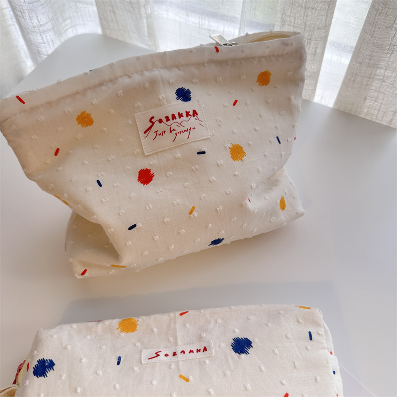 34181 Summer Candy Bean Clutch, cosmetic bag, White cute portable travel Storage bag, canvas bag, student girl details Picture