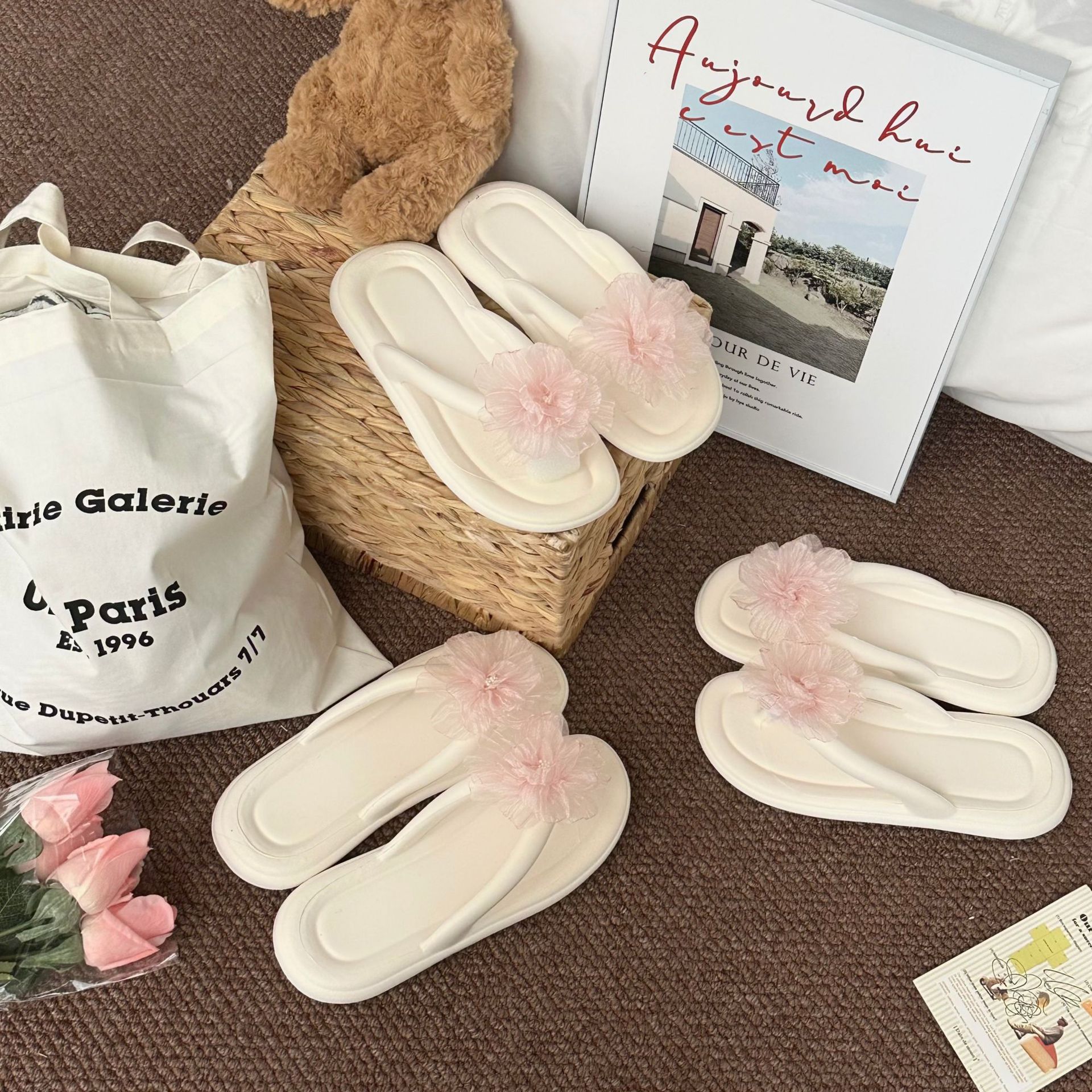 New summer anti-slip EVA soft-soled flip-flops with a sweet and ins-style pink tulle pattern Specification drawing