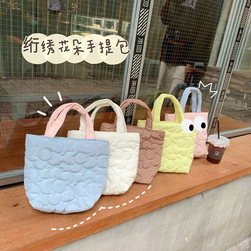 110291 INS Korean sweet quilted hand-held bento bag, snack storage bag, baby stroller hanging bag, Mommy bag full figure