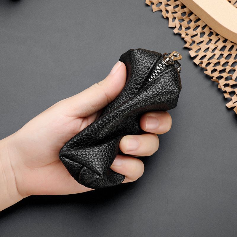 New waterproof key case with high appearance level, featuring genuine leather texture and lychee pattern. It is a two-in-one key storage case and coin purse details Picture
