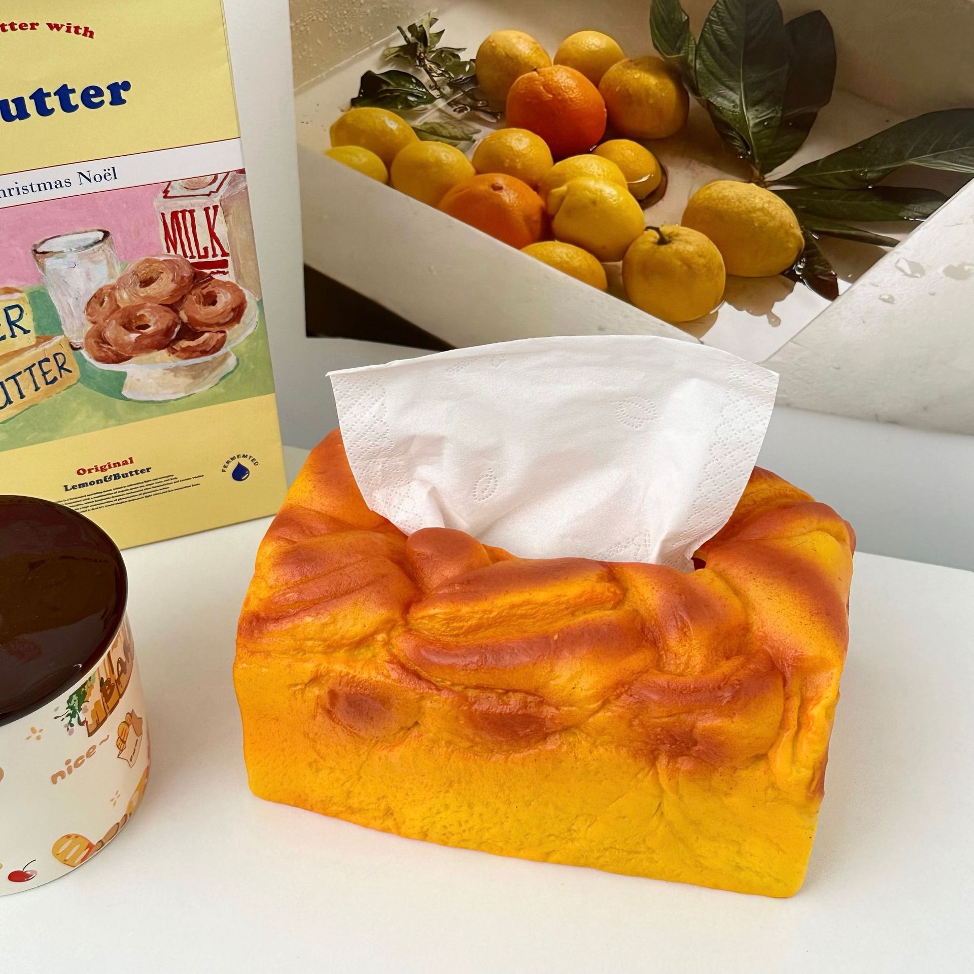 Cute and creative toast tissue box, ins high appearance level, light luxury decoration for bathroom and living room, home storage tissue box Application Scenario